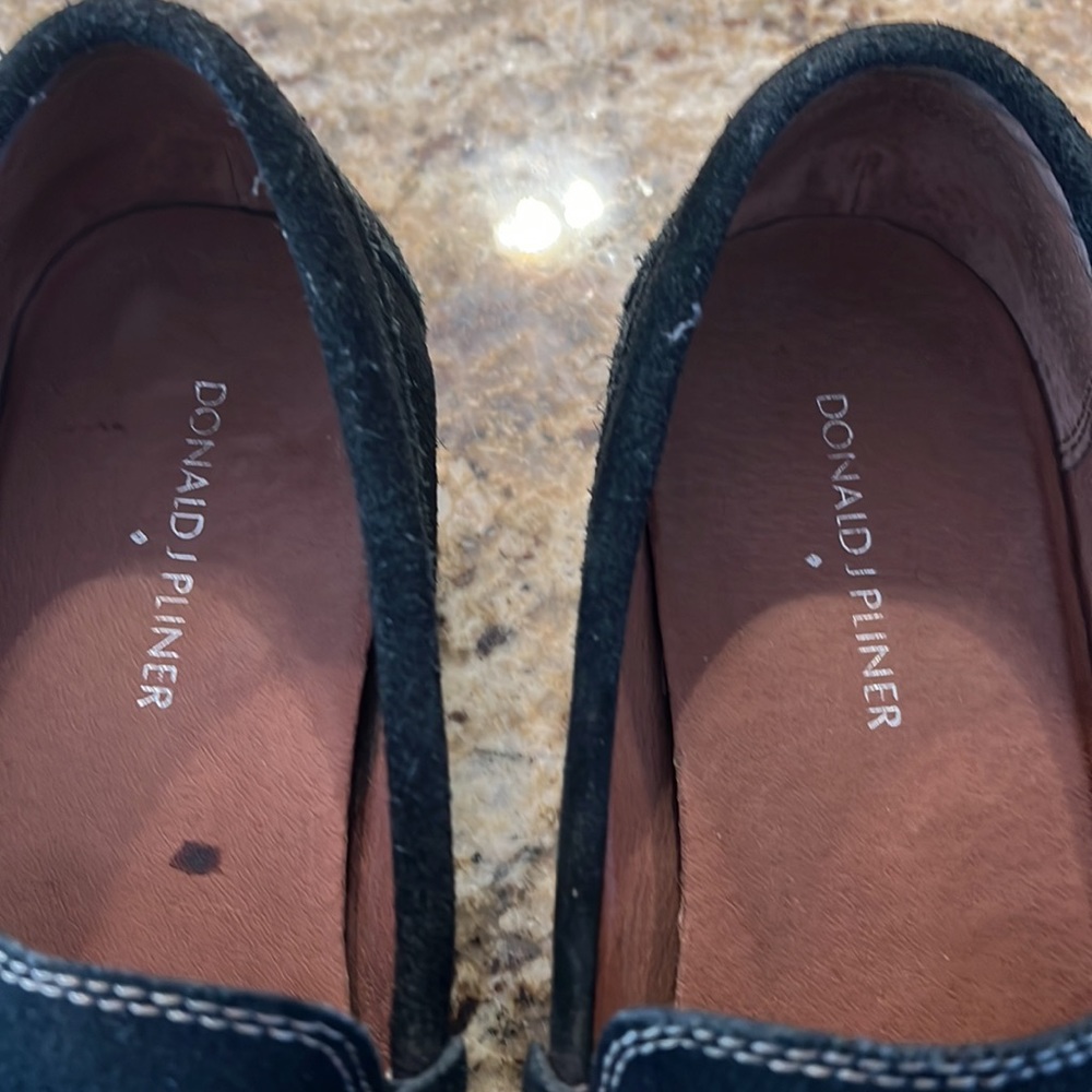 Donald J Pliner Suede shoe - Picture 3 of 6